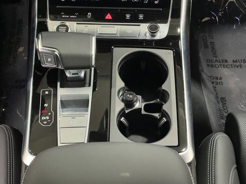 New 2026 Audi Q8 Prestige image 17
