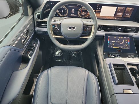 Certified 2026 INFINITI QX80 4WD w/ Sport Exterior Package image 12