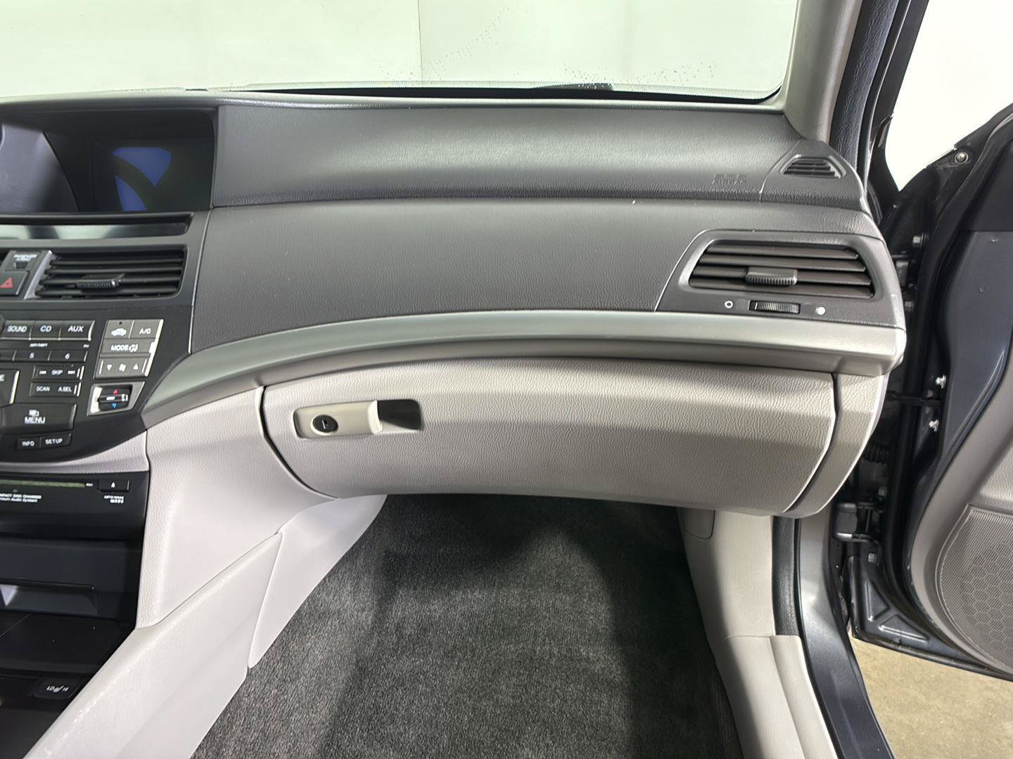 Used 2010 Honda Accord EX-L image 24