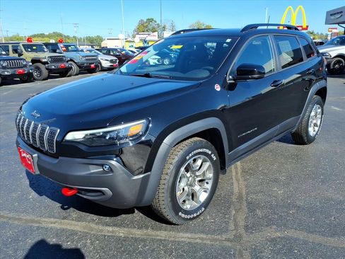 Used 2022 Jeep Cherokee Trailhawk w/ Comfort/Convenience Group image 8