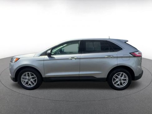 Used 2024 Ford Edge SEL AWD/4WD image 9