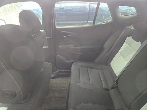 Used 2024 Chevrolet Trax RS w/ Driver Confidence Package FWD image 8