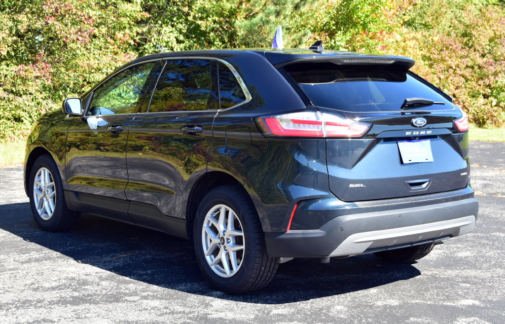 Certified 2023 Ford Edge SEL w/ Convenience Package AWD/4WD image 5