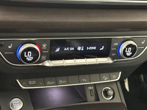 Used 2023 Audi Q5 2.0T Premium w/ Convenience Package image 19