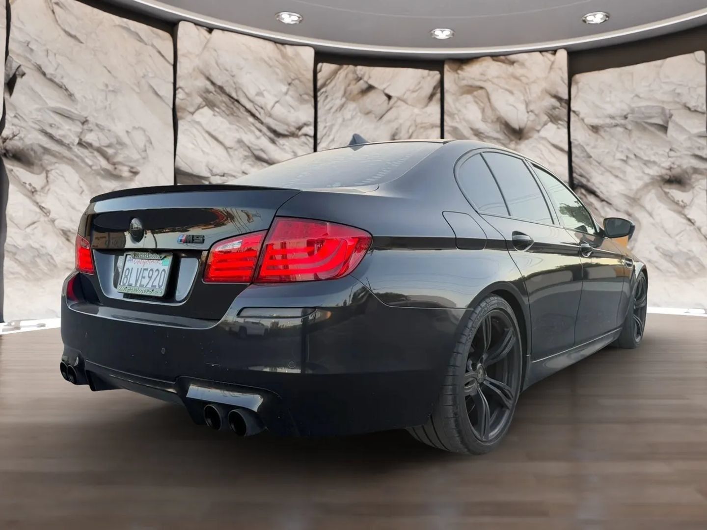Used 2013 BMW M5 RWD image 6