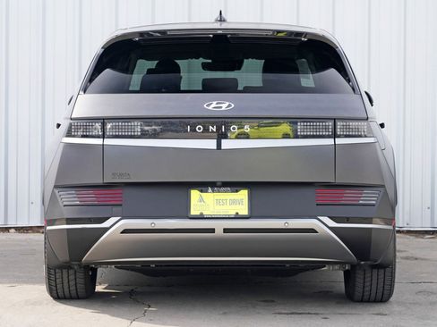 Used 2023 Hyundai Ioniq 5 SEL image 10