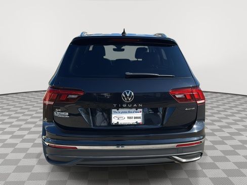 Used 2023 Volkswagen Tiguan SE AWD/4WD image 6