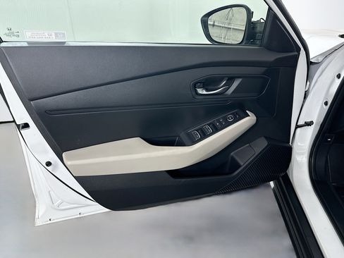 Certified 2024 Honda Accord LX image 15
