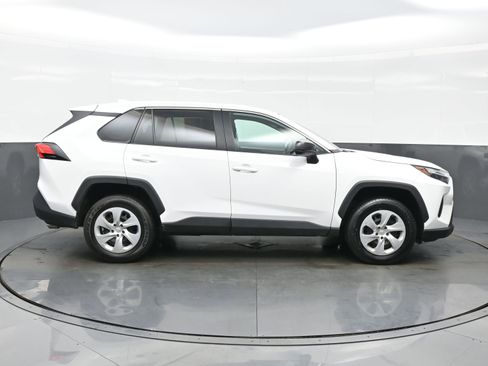 Used 2024 Toyota RAV4 LE image 7