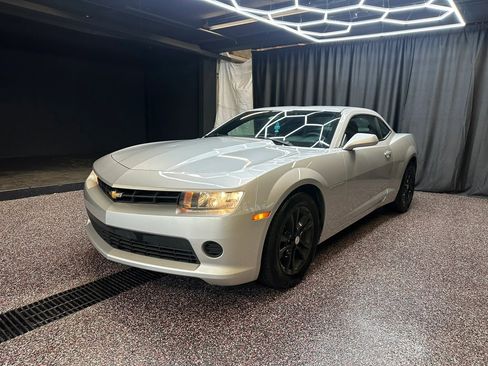 Used 2015 Chevrolet Camaro LS RWD image 3