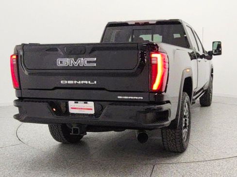 Used 2025 GMC Sierra 2500 Denali Ultimate AWD/4WD image 6