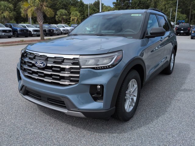 New 2027 Ford Explorer Active w/ Active Comfort Package RWD image 8