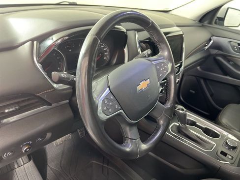Used 2020 Chevrolet Traverse Premier image 29