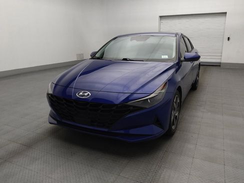 Used 2023 Hyundai Elantra SEL w/ Convenience Package FWD image 15