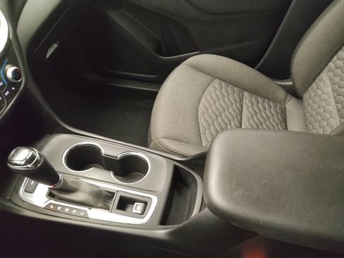 Used 2018 Chevrolet Equinox LT image 26