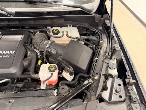 Used 2023 GMC Yukon SLT image 33