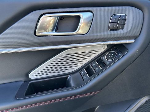 New 2026 Ford Explorer ST w/ Sun And Sound Package image 8