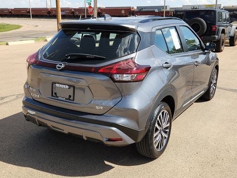 Used 2024 Nissan Kicks SR image 4