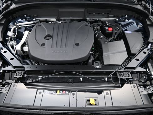 New 2026 Volvo XC60 B5 Ultra w/ Protection Package Premier image 13