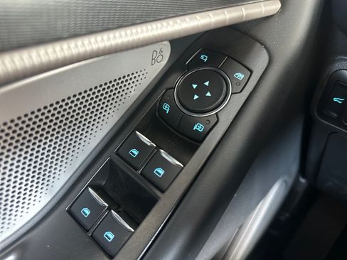 Used 2025 Ford Explorer ST w/ Sun And Sound Package AWD/4WD image 18