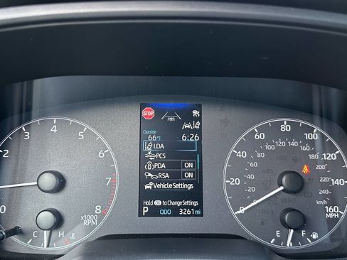 Used 2025 Toyota Corolla LE image 33