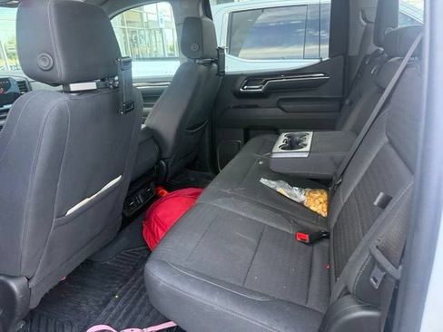Used 2023 GMC Sierra 1500 Elevation w/ X31 Off-Road Package AWD/4WD image 10