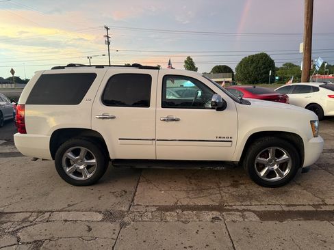 Used 2011 Chevrolet Tahoe LTZ RWD image 4