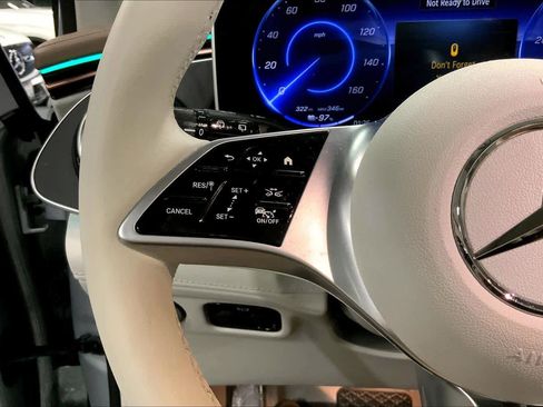 Certified 2023 Mercedes-Benz EQE 500 4MATIC SUV image 23