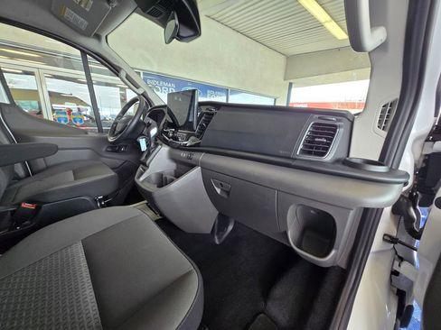 Used 2024 Ford Transit 350 XLT image 28