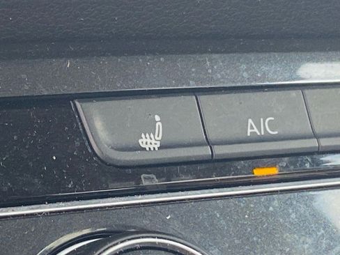 Certified 2024 Volkswagen Tiguan S image 12