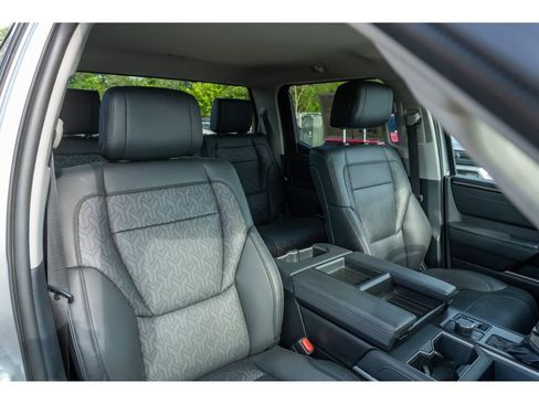 Used 2023 Toyota Tundra Limited AWD/4WD image 18