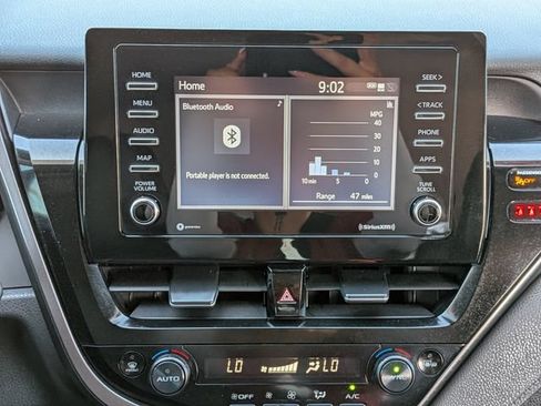 Used 2024 Toyota Camry SE FWD image 13