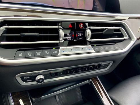 Used 2019 BMW X5 xDrive40i w/ Premium Package AWD/4WD image 33