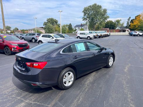 Used 2022 Chevrolet Malibu LS image 7