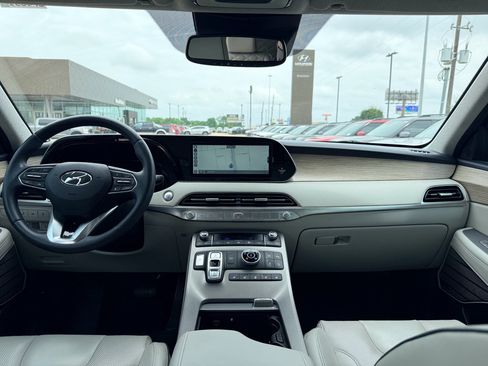Used 2021 Hyundai Palisade Limited AWD/4WD image 13