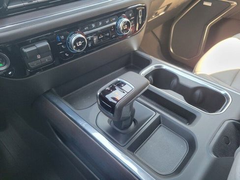 Used 2024 GMC Sierra 1500 SLT w/ SLT Premium Plus Package image 30