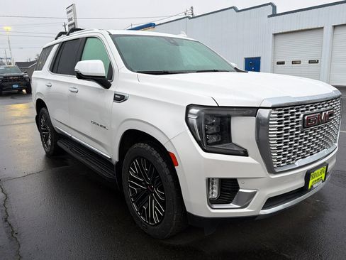 Used 2021 GMC Yukon Denali image 2