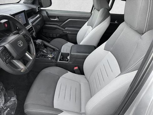 Used 2024 Toyota Tacoma TRD Off-Road image 10