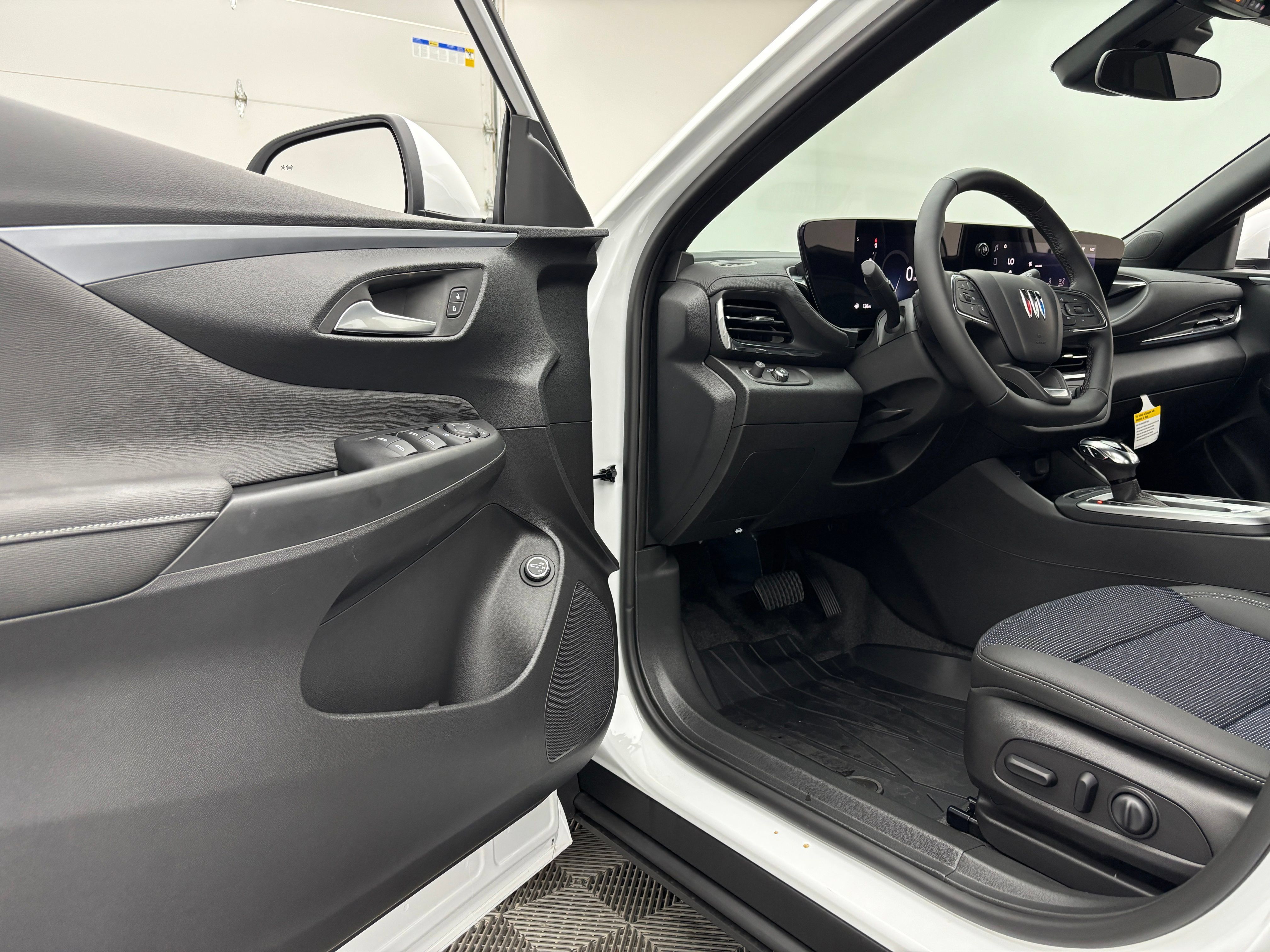 New 2026 Buick Envista Sport Touring w/ Convenience I Package FWD image 15