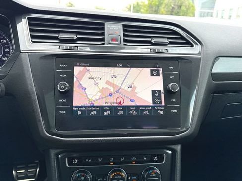 Used 2019 Volkswagen Tiguan SEL Premium R-Line AWD/4WD image 14