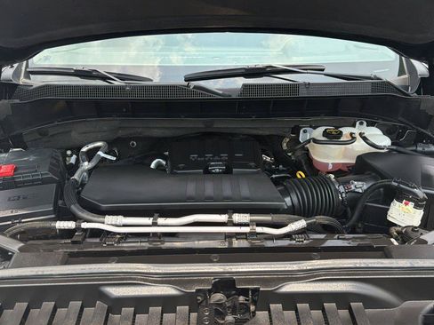 Used 2024 Chevrolet Silverado 1500 LT AWD/4WD image 24