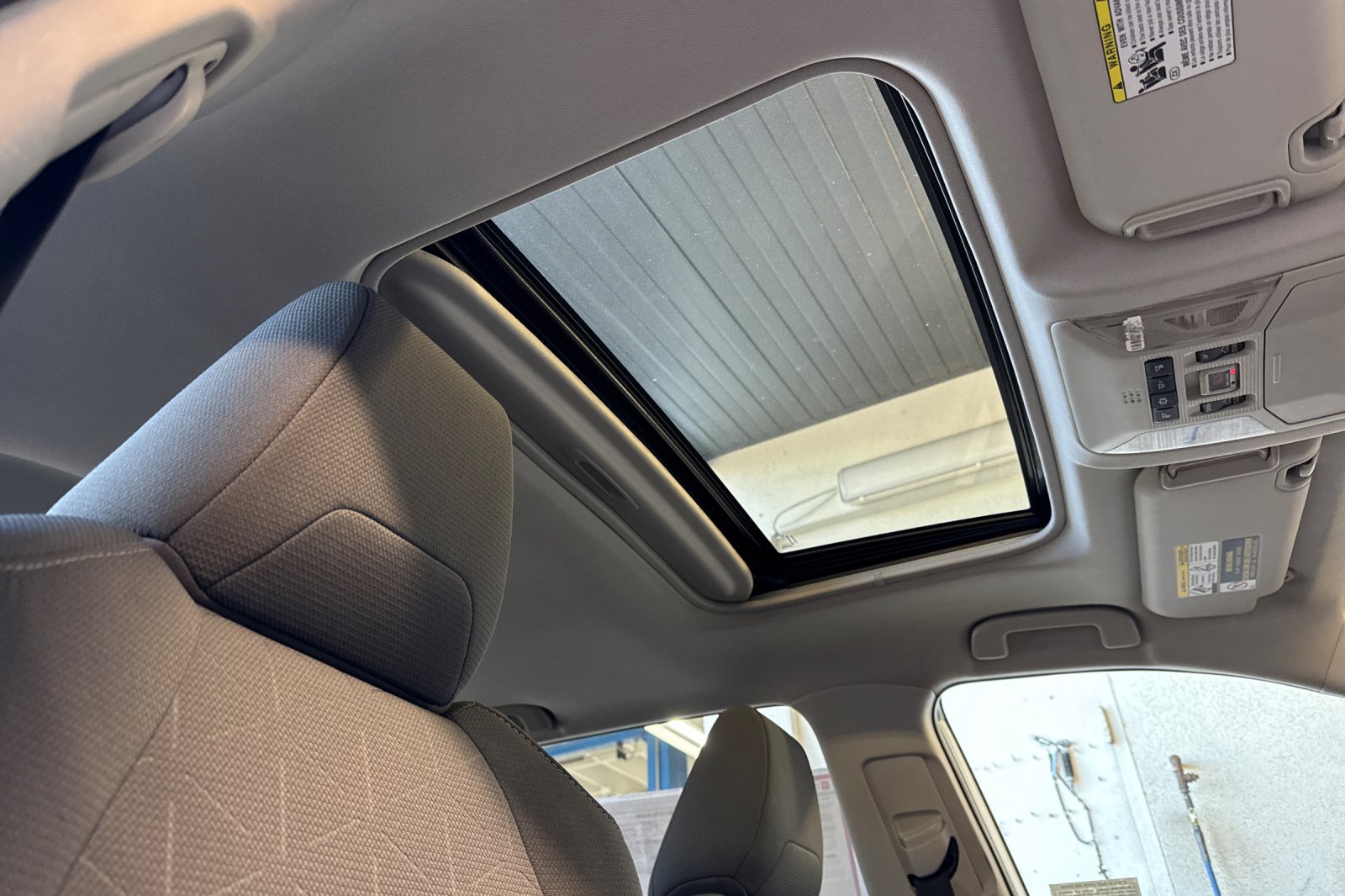 Certified 2019 Toyota RAV4 XLE w/ Carpet Mat Package FWD image 23