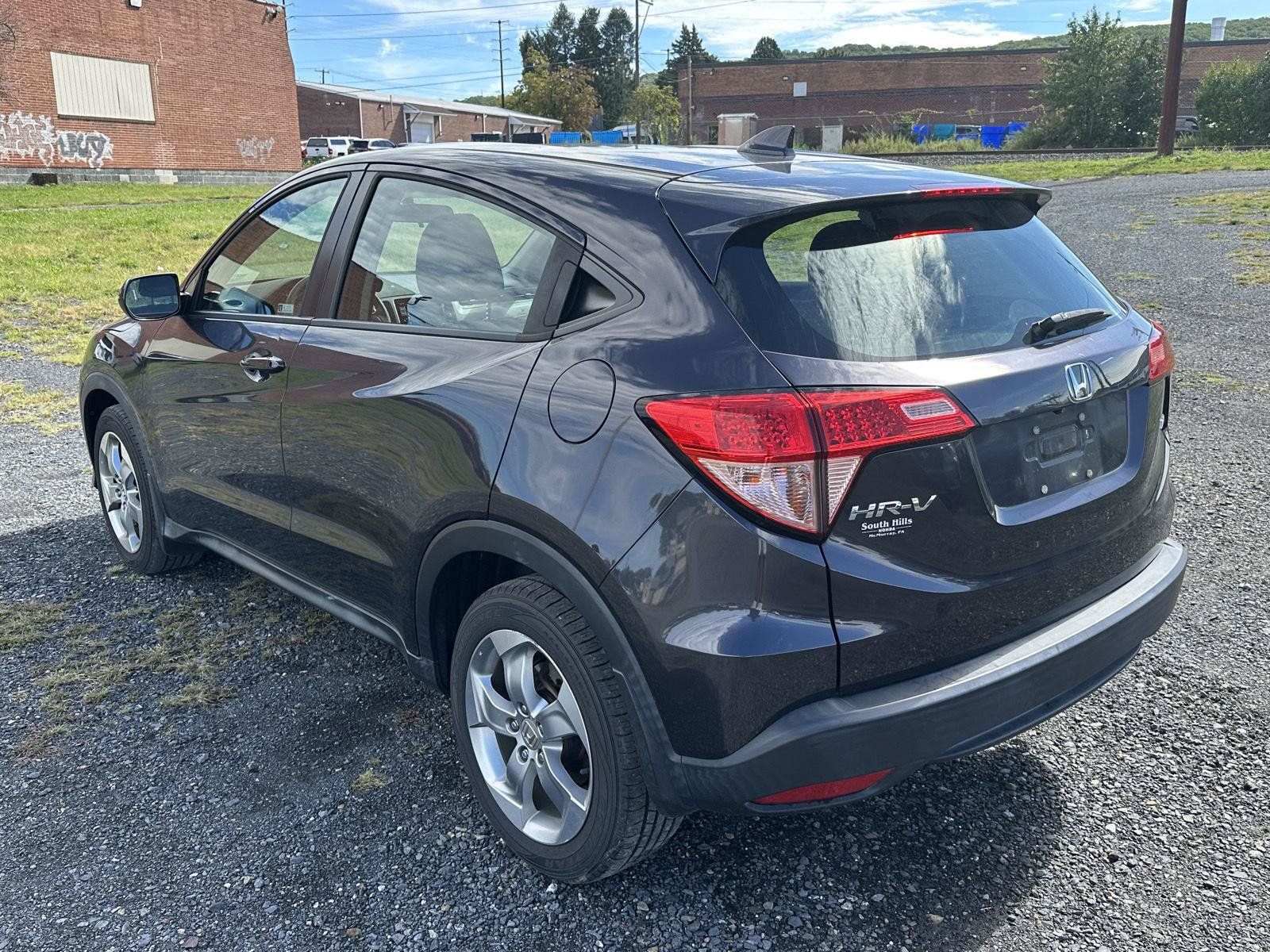Used 2018 Honda HR-V LX image 6