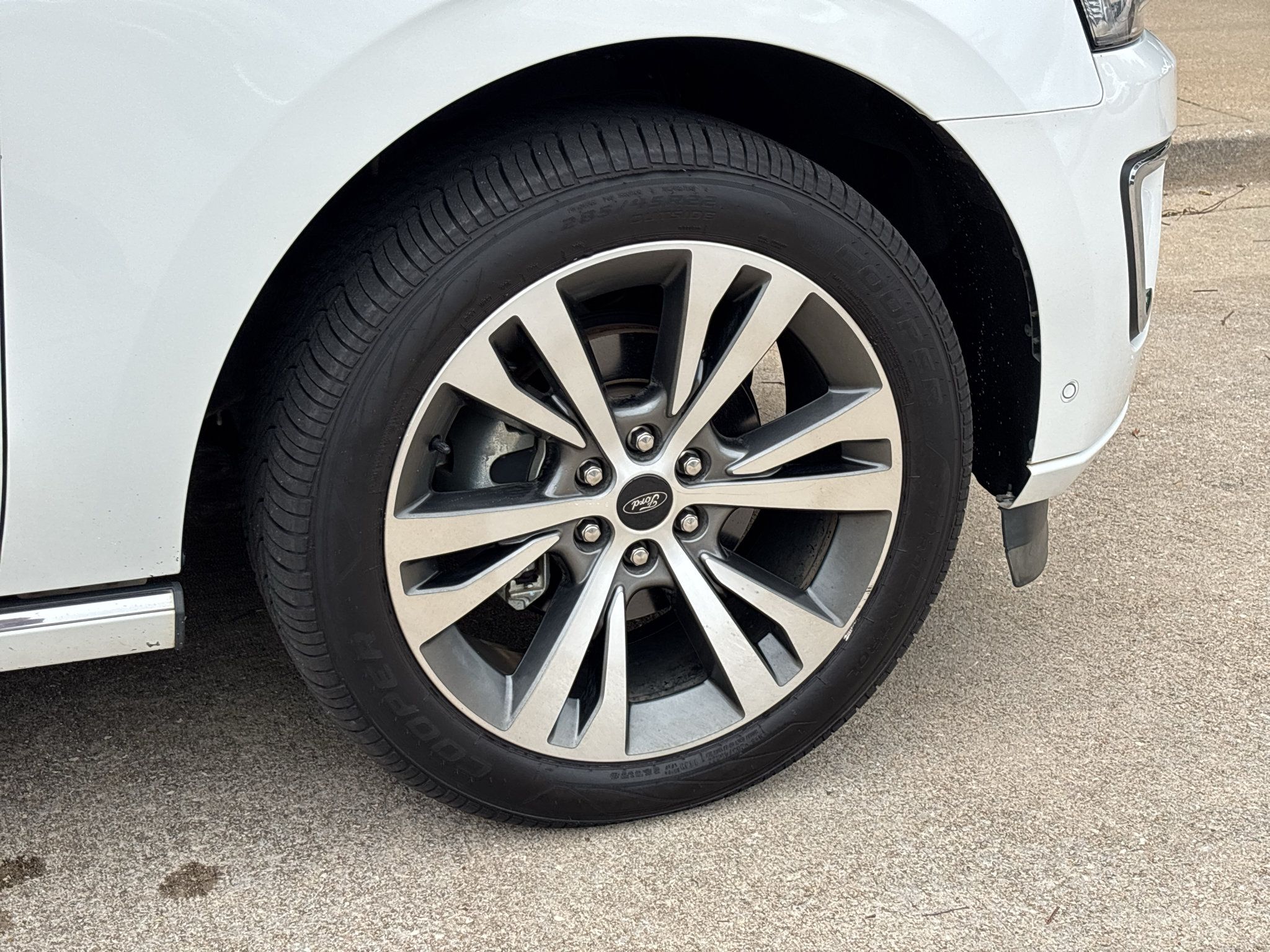 Used 2020 Ford Expedition Platinum AWD/4WD image 10