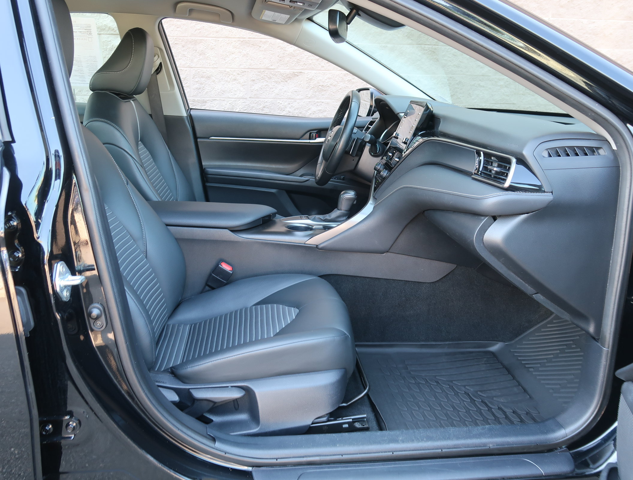 Used 2024 Toyota Camry SE w/ Convenience Package FWD image 37
