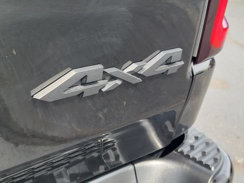 Used 2025 RAM 1500 Big Horn AWD/4WD image 6