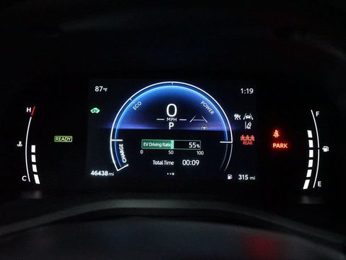 Certified 2025 Toyota Camry SE FWD image 16