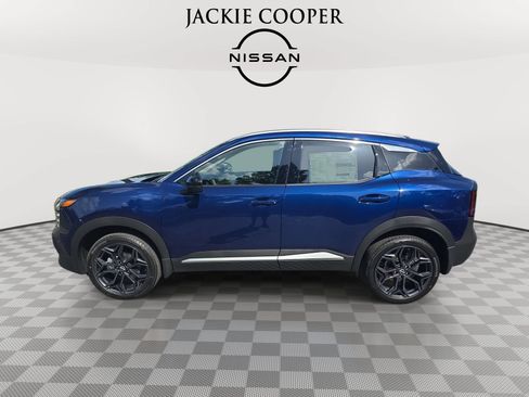 New 2026 Nissan Kicks SR w/ SR Premium Package FWD image 8