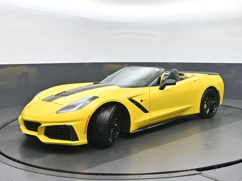 Used 2016 Chevrolet Corvette Stingray Convertible RWD image 7