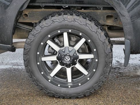 Used 2020 Chevrolet Silverado 1500 LT AWD/4WD image 12